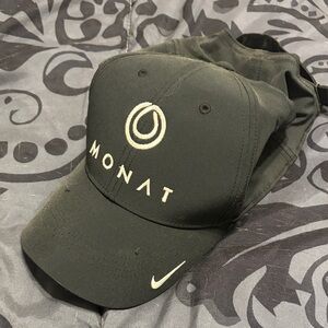 Monat Black Cap with Logo